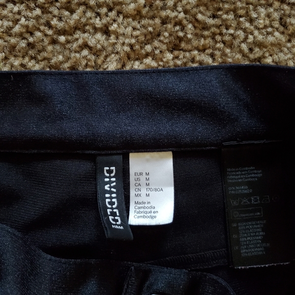 Divided silk pants - Picture 4 of 7